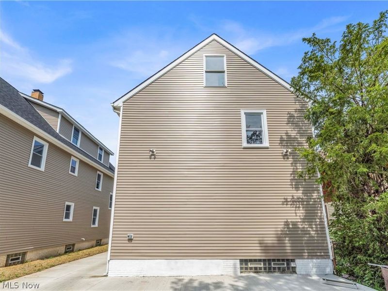 3925 Riverside Avenue, Cleveland, OH 44109 Photo 6