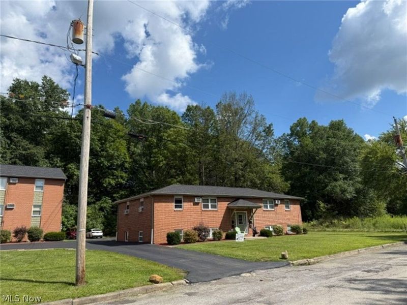 170 Kendall Avenue, Campbell, OH 44405 Photo 5