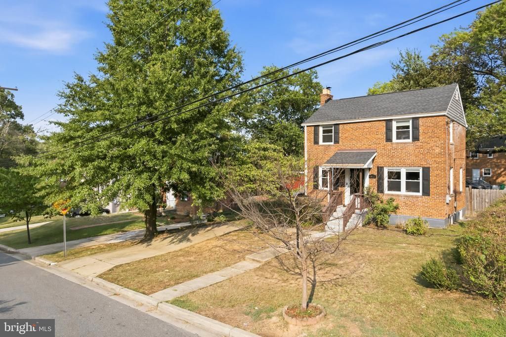 4811 70TH PLACE , HYATTSVILLE, MD 20784