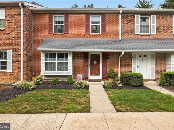 22 PAGODA COURT , LAWRENCE TWP, NJ 08648
