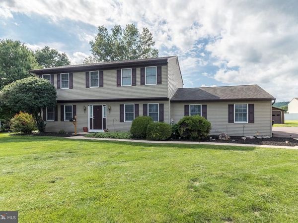 110 OLD AIRPORT ROAD , DOUGLASSVILLE, PA 19518