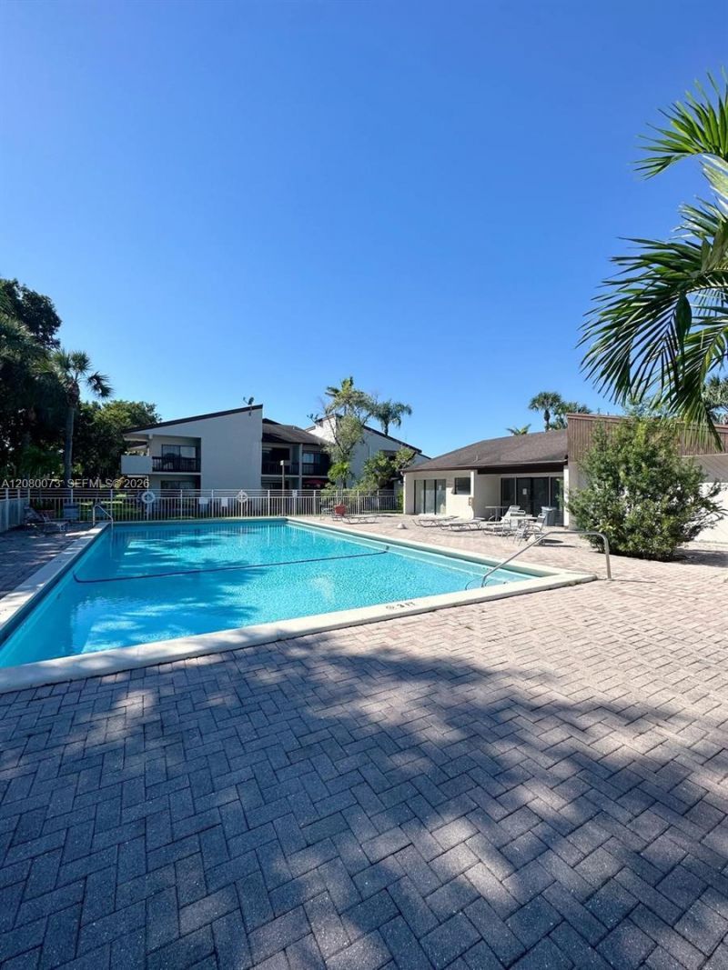 10182 NW 41st St, Unit 100-9, Doral, FL 33178 Photo