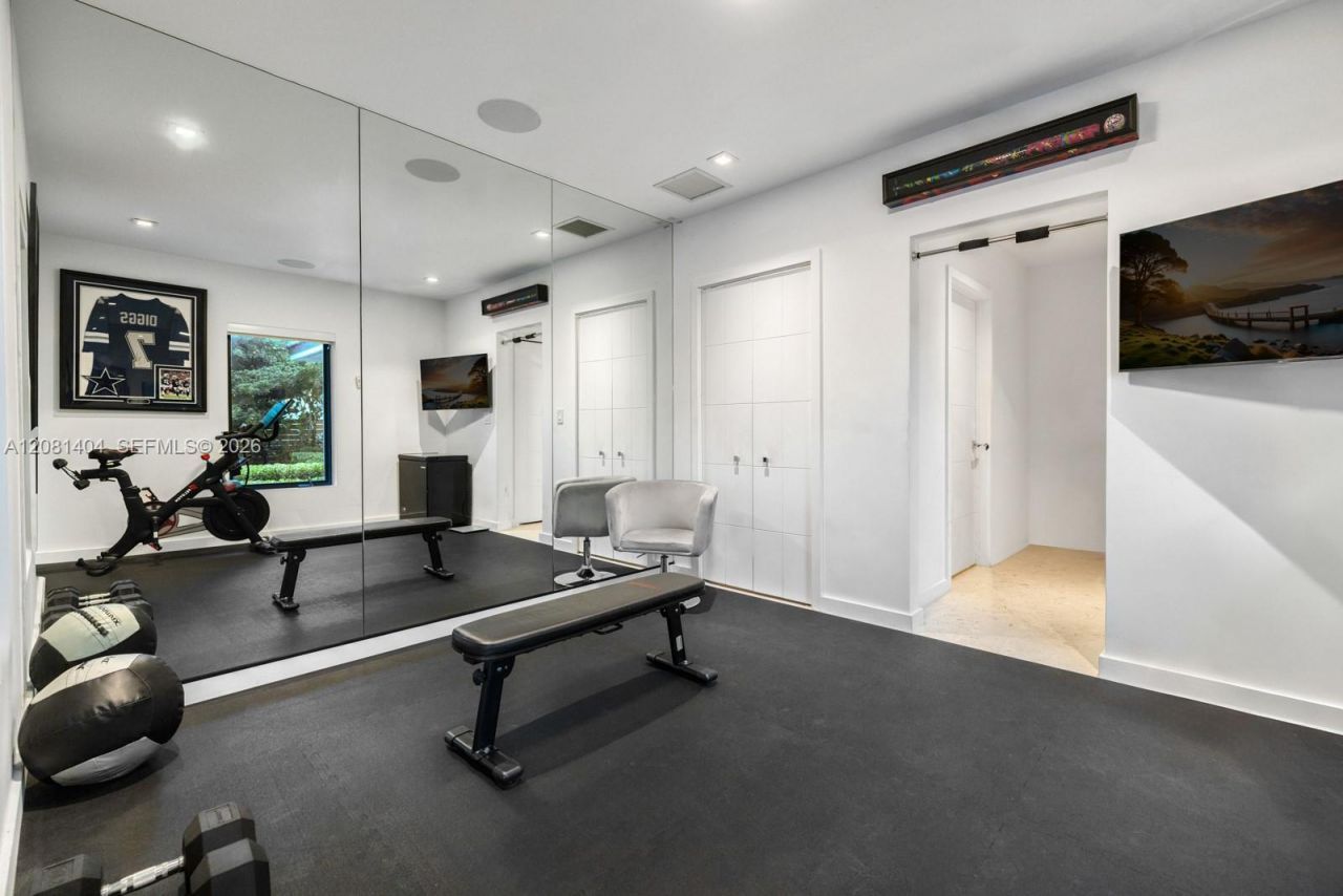 771 Fairway Dr, Miami Beach, FL 33141 Photo