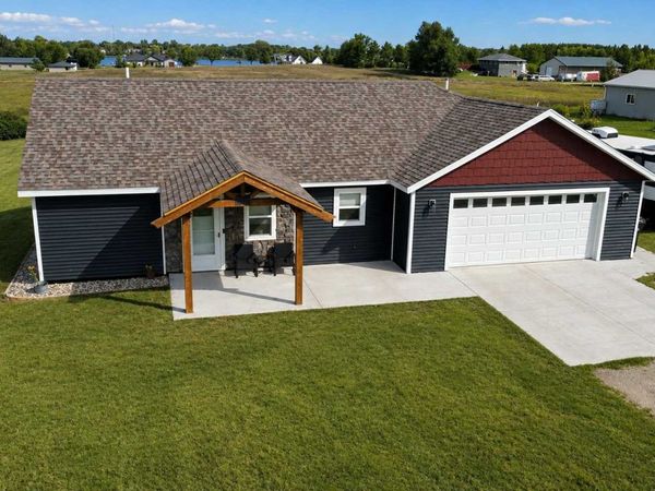 202 Cozy Oak Drive E, Ottertail, MN 56571