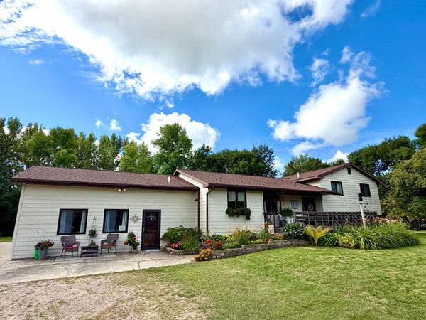 40624 Highway 11 , Roseau, MN 56751