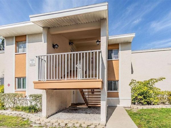 621 99TH AVENUE N, Unit 104, ST PETERSBURG, FL 33702