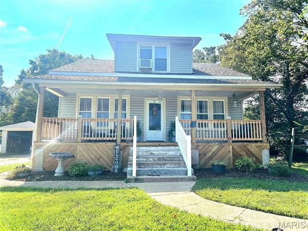 655 S Main Street , St Clair, MO 63077