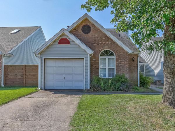 5939 Foxfield Drive, Evansville, IN 47715