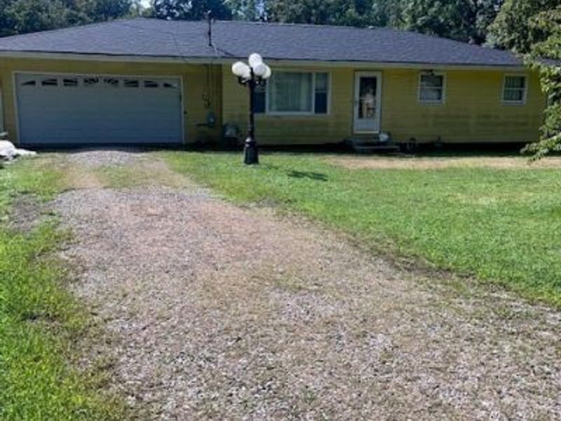 8480 West Pike, Hopewell, OH 43746 Photo 1