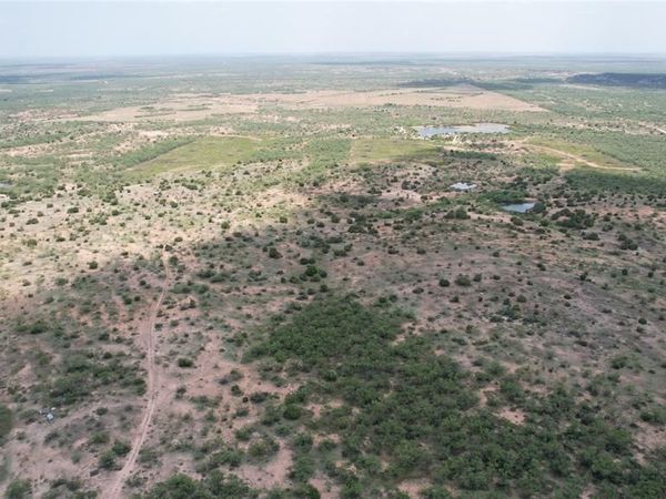 5510 CRD 287 , Bronte, TX 76933