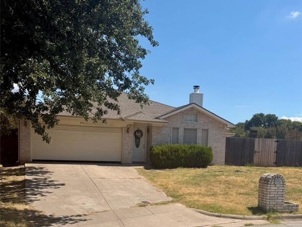 202 Lancelot Drive, Weatherford, TX 76086