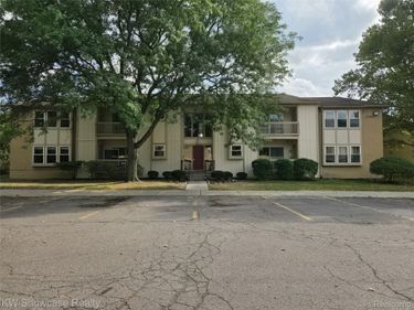 27860 Berrywood Lane , Unit 20, Farmington Hills, Mi 48334
