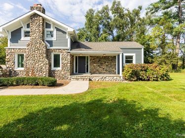 3167 BENSTEIN Road , Commerce Township, Mi 48390