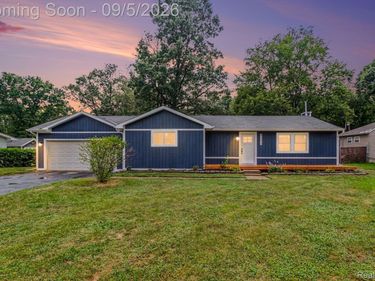 4354 Grass Lake Road, White Lake Township, Mi 48383