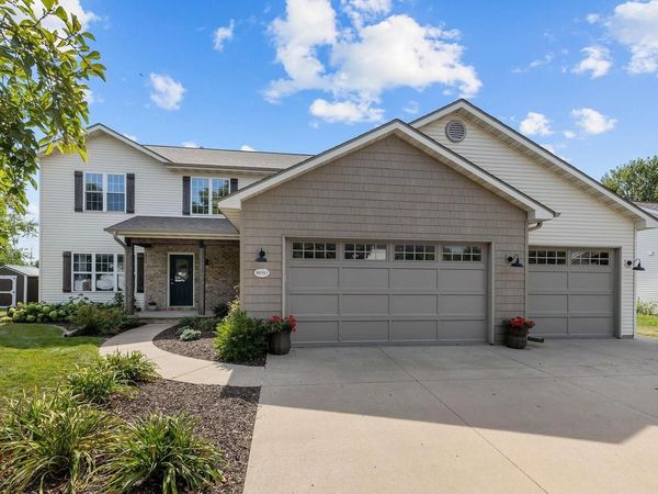 W6967 GLEN VALLEY DRIVE, Greenville, WI 54942