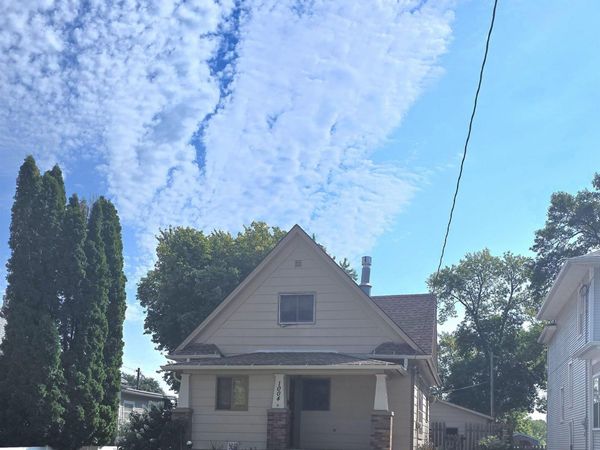1004 S Cornelia, Sioux City, IA 51106