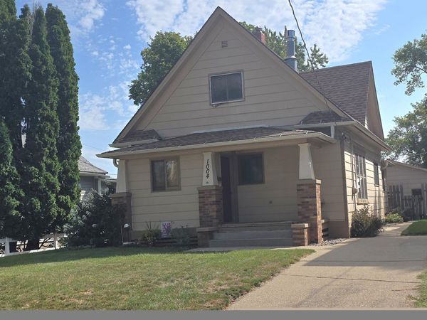 1004 S Cornelia, Sioux City, IA 51106