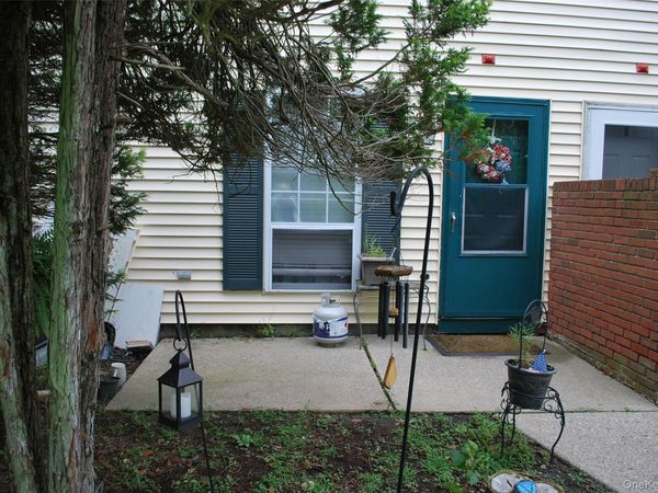 72 The Rise , Warwick, NY 10990