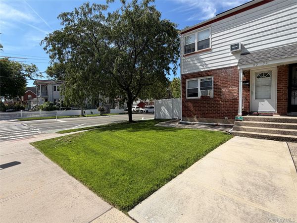 5052 Francis Lewis Blvd, Oakland Gardens, NY 11364