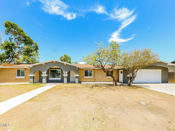 3510 W EUGIE Avenue, Phoenix, AZ 85029