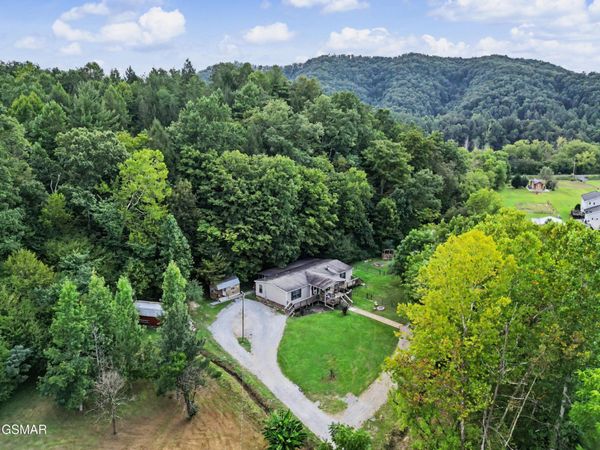 4748 Bogard Road, Cosby, TN 37722