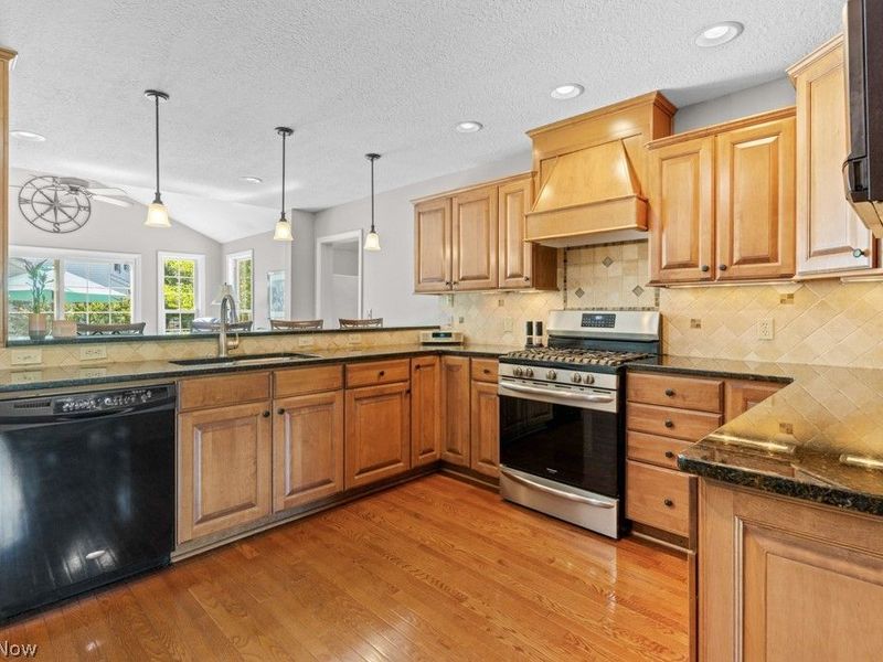 369 Amy Way, Wadsworth, OH 44281 Photo 18