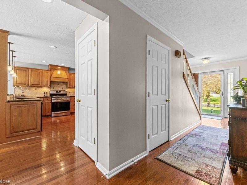 369 Amy Way, Wadsworth, OH 44281 Photo 4