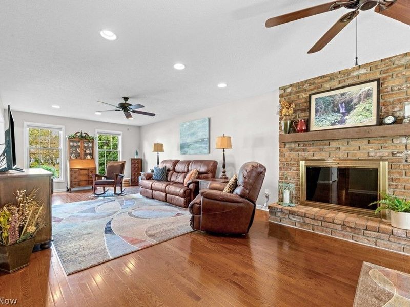 369 Amy Way, Wadsworth, OH 44281 Photo 9