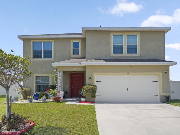 5255 OAKLAND LAKE Circle, Fort Pierce, FL 34951