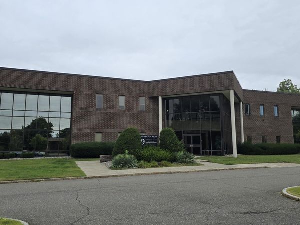 9 Washington Square, Albany, NY 12205