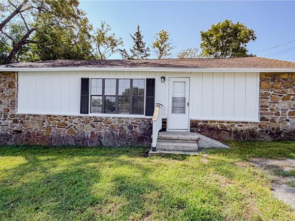 209 W Hwy 62, Yellville, AR 72687