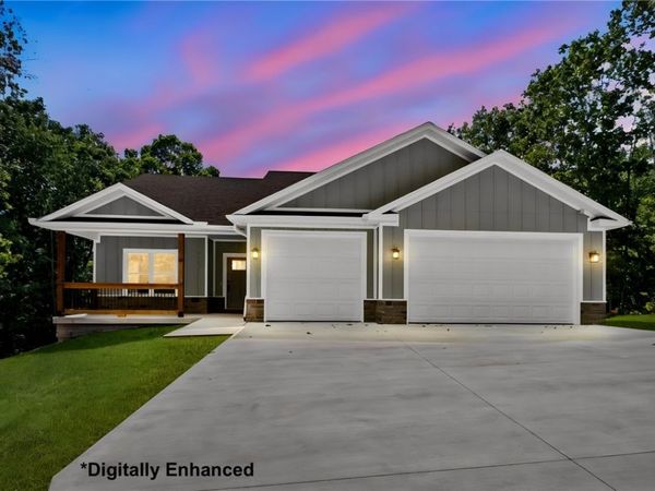 40 Kirkcolm Drive, Bella Vista, AR 72715