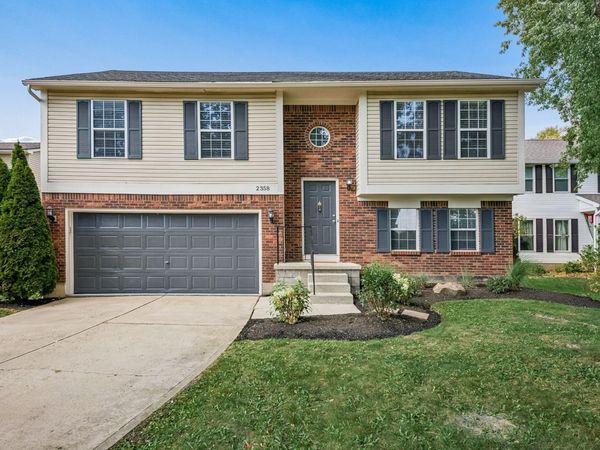 2358 Walborn Drive, Hilliard, OH 43026