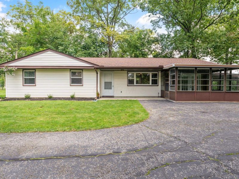 2255 Cherokee Drive, London, OH 43140 Photo 1