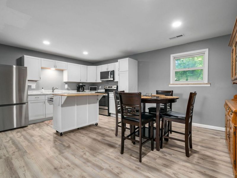 2255 Cherokee Drive, London, OH 43140 Photo 12