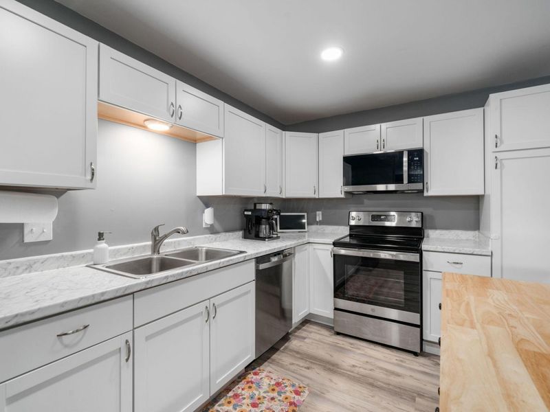 2255 Cherokee Drive, London, OH 43140 Photo 14