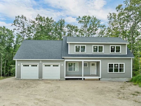 45 Hemlock Drive, Wolfeboro, NH 03894