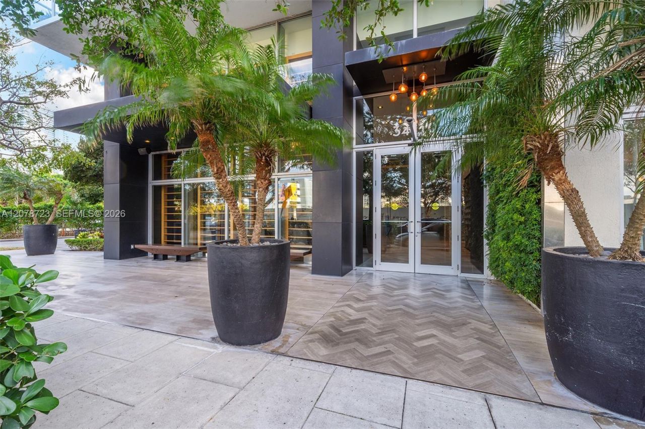 3470 E Coast Ave, Unit H2601, Miami, FL 33137 Photo