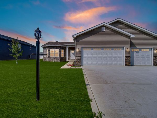 5848 Grand Slam Avenue , Portage, IN 46368