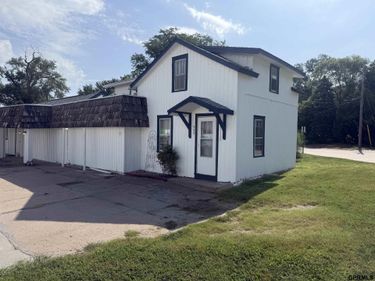 727 6 Highway, Ashland, NE 68003