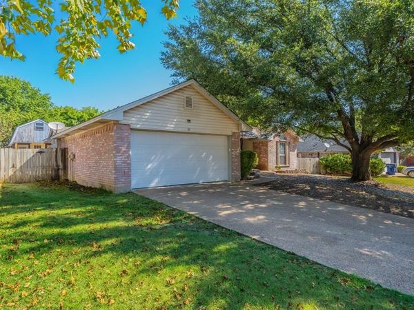 32 Atlantic Avenue, Midlothian, TX 76065