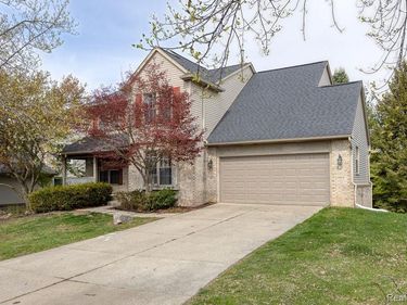 28835 HEARTHSTONE Drive , Novi, Mi 48377