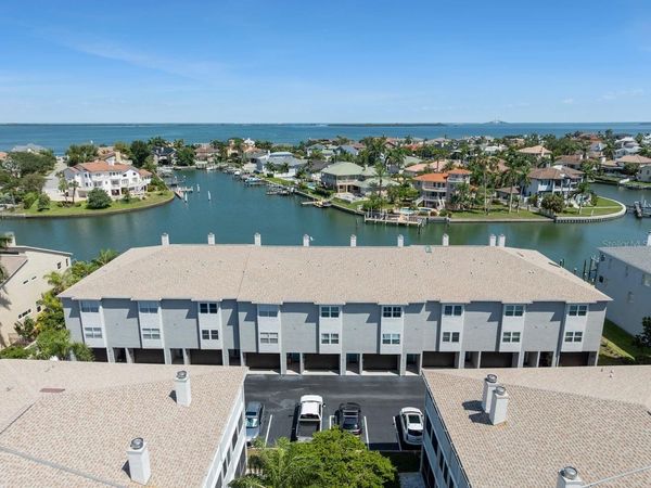 521 PINELLAS BAYWAY S, Unit 105, TIERRA VERDE, FL 33715