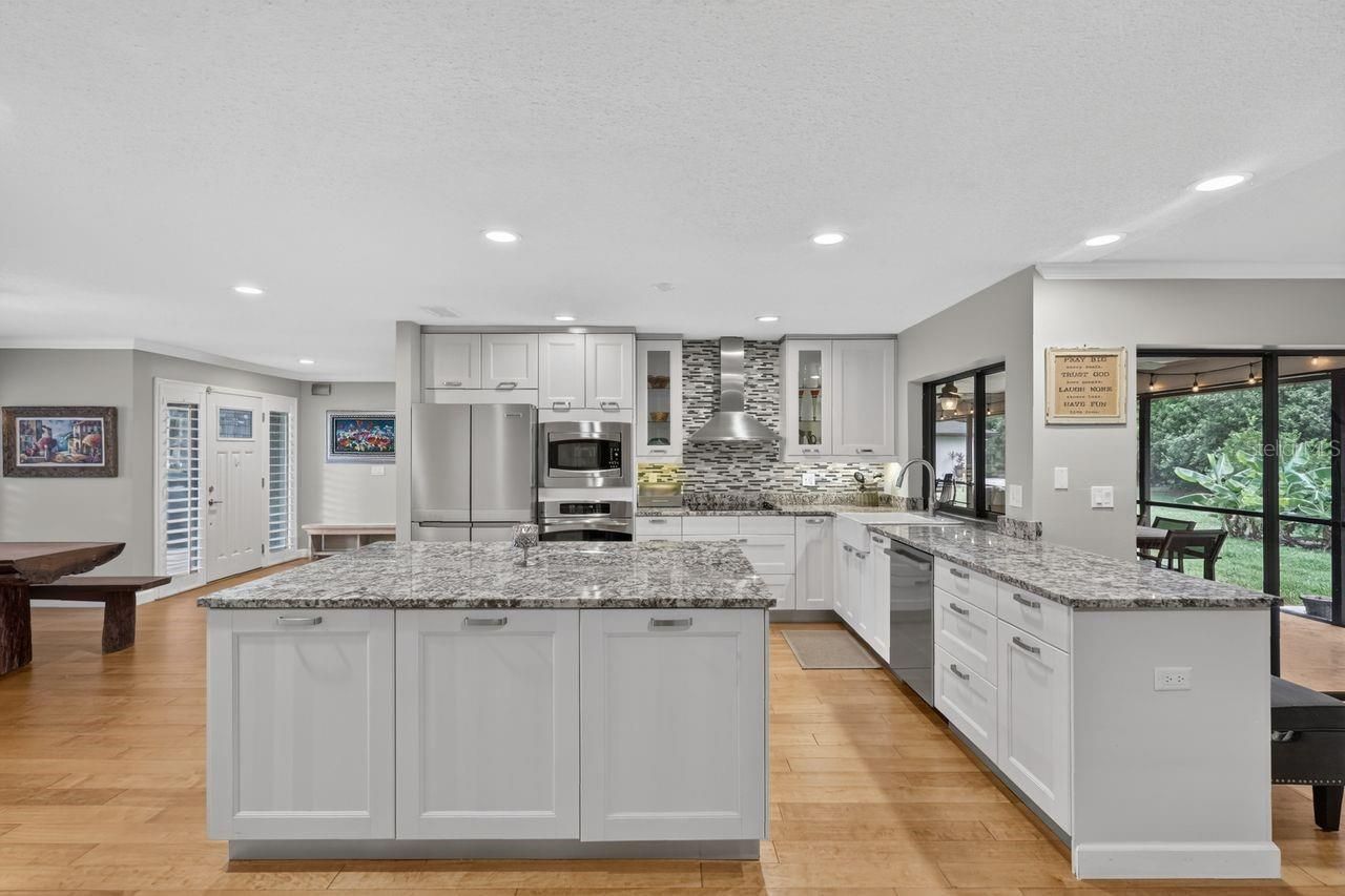 4395 Oak View Drive, Sarasota, FL 34232 Photo