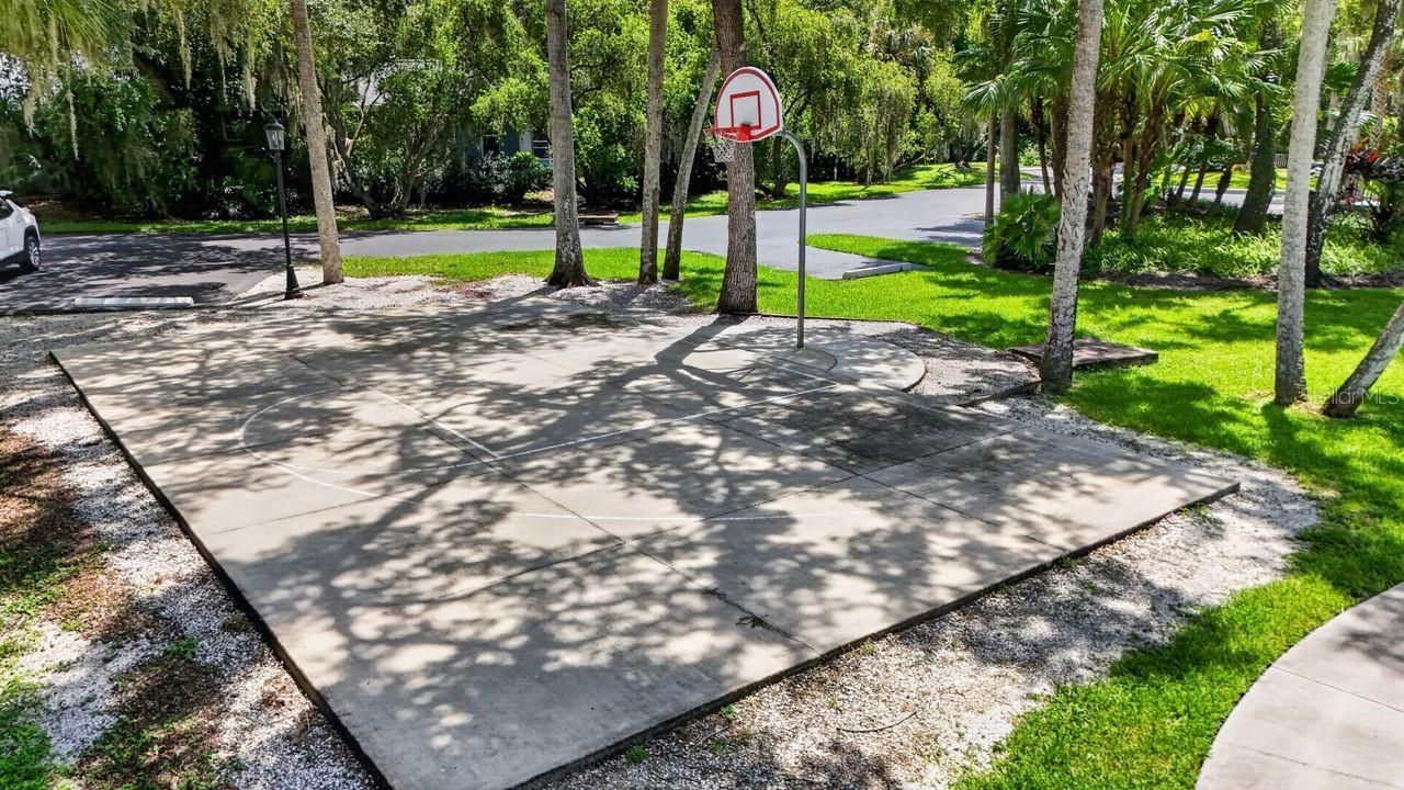 4395 Oak View Drive, Sarasota, FL 34232 Photo