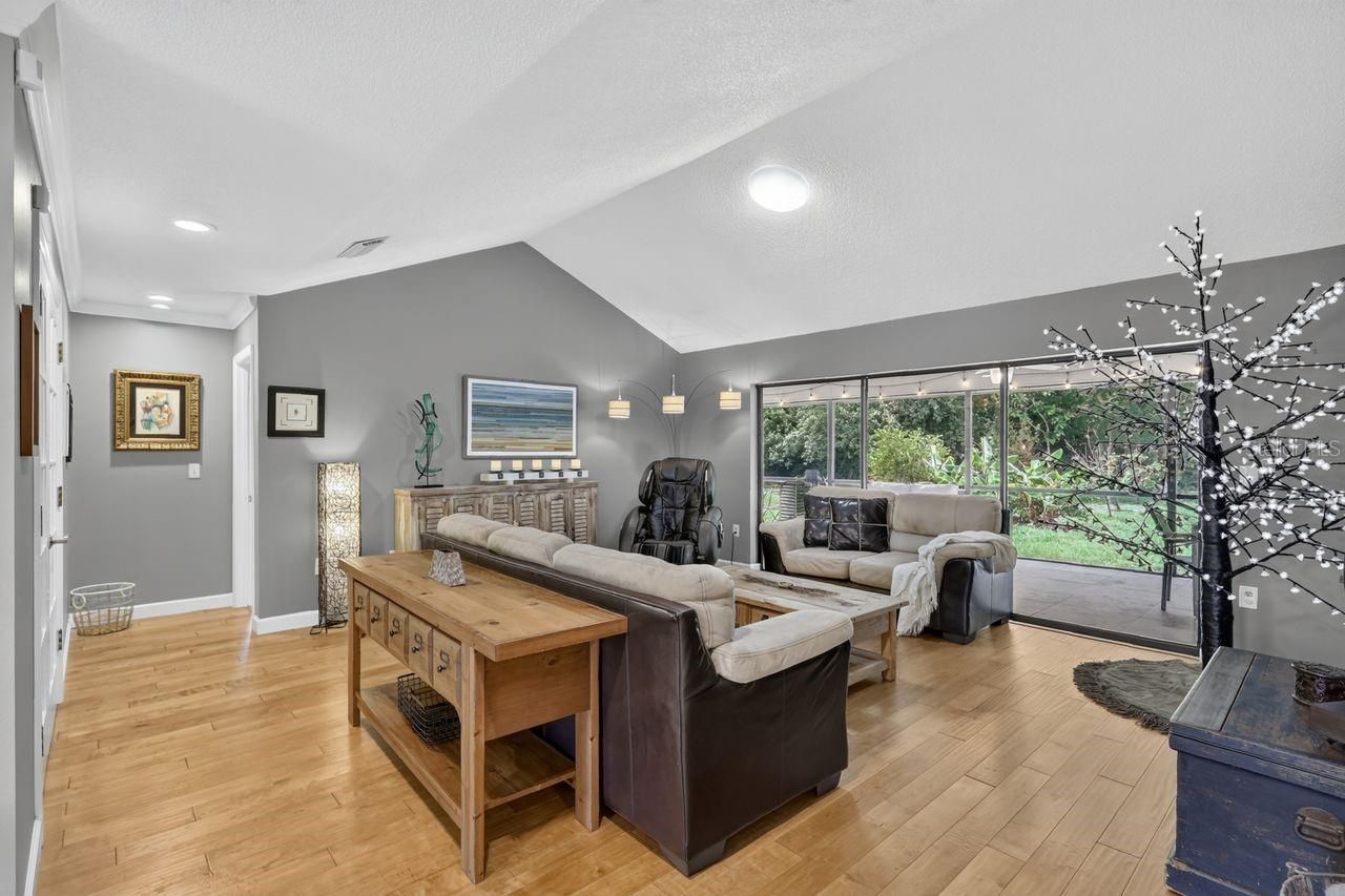 4395 Oak View Drive, Sarasota, FL 34232 Photo