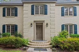 105 Marlee Court photo 4