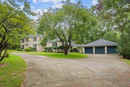 105 Marlee Court photo 4