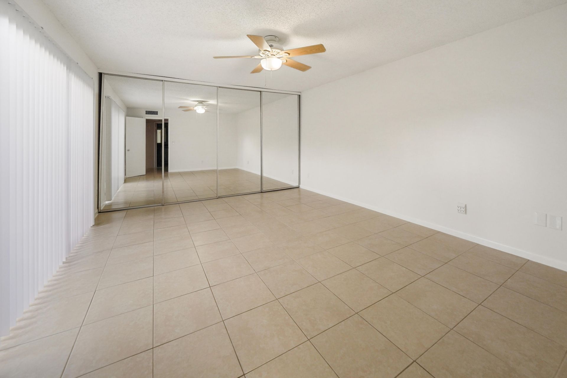 237 Alemeda Drive, Unit 3, Palm Springs, FL 33461 Photo