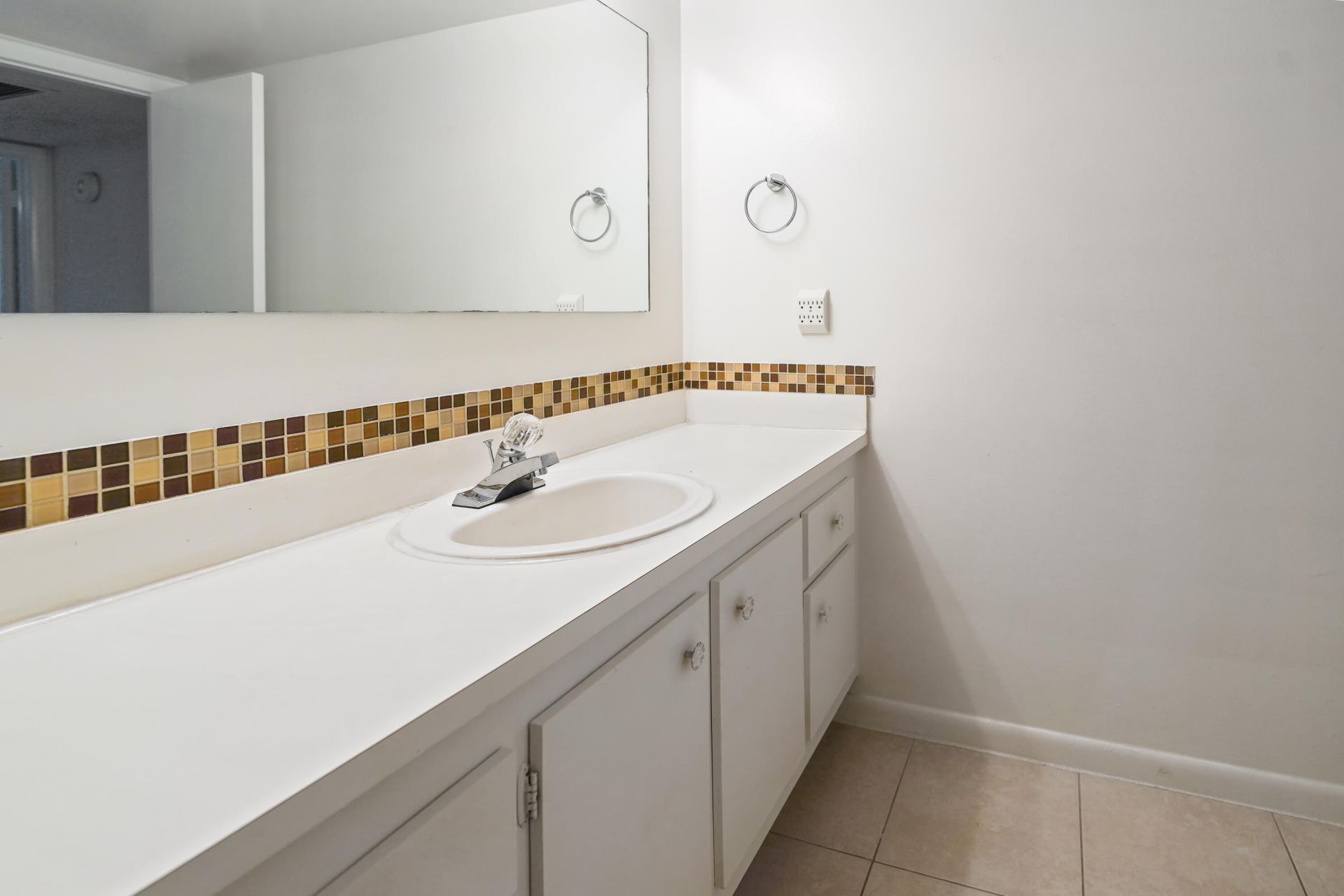 237 Alemeda Drive, Unit 3, Palm Springs, FL 33461 Photo